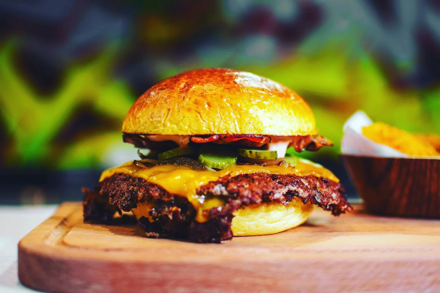 Harlem Smash: doble smash de cerdo ibérico, pan brioche de patata, cheddar, cebolla a la…